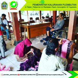 Pelatihan Pembuatan Keset Kain Perca Bagi Warga Difable