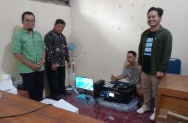 Hibah Komputer dan Printer untuk Ruang Komunitas Digital