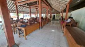 Pengajian Rutin Pamong Kalurahan Plembutan Pererat Silaturahmi dan Tingkatkan Keimanan