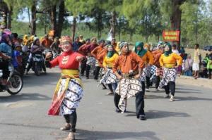 Kepla Desa memimpin Bregodo Perangkat dan Lembaga 